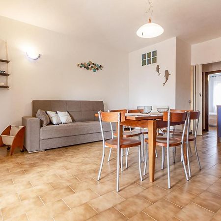 Apartamento Relax Family House al Mare Isola Rossa Exterior foto