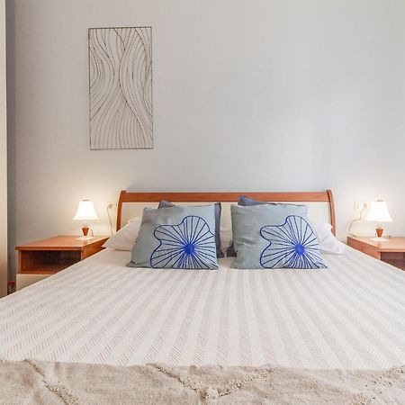 Apartamento Relax Family House al Mare Isola Rossa Exterior foto