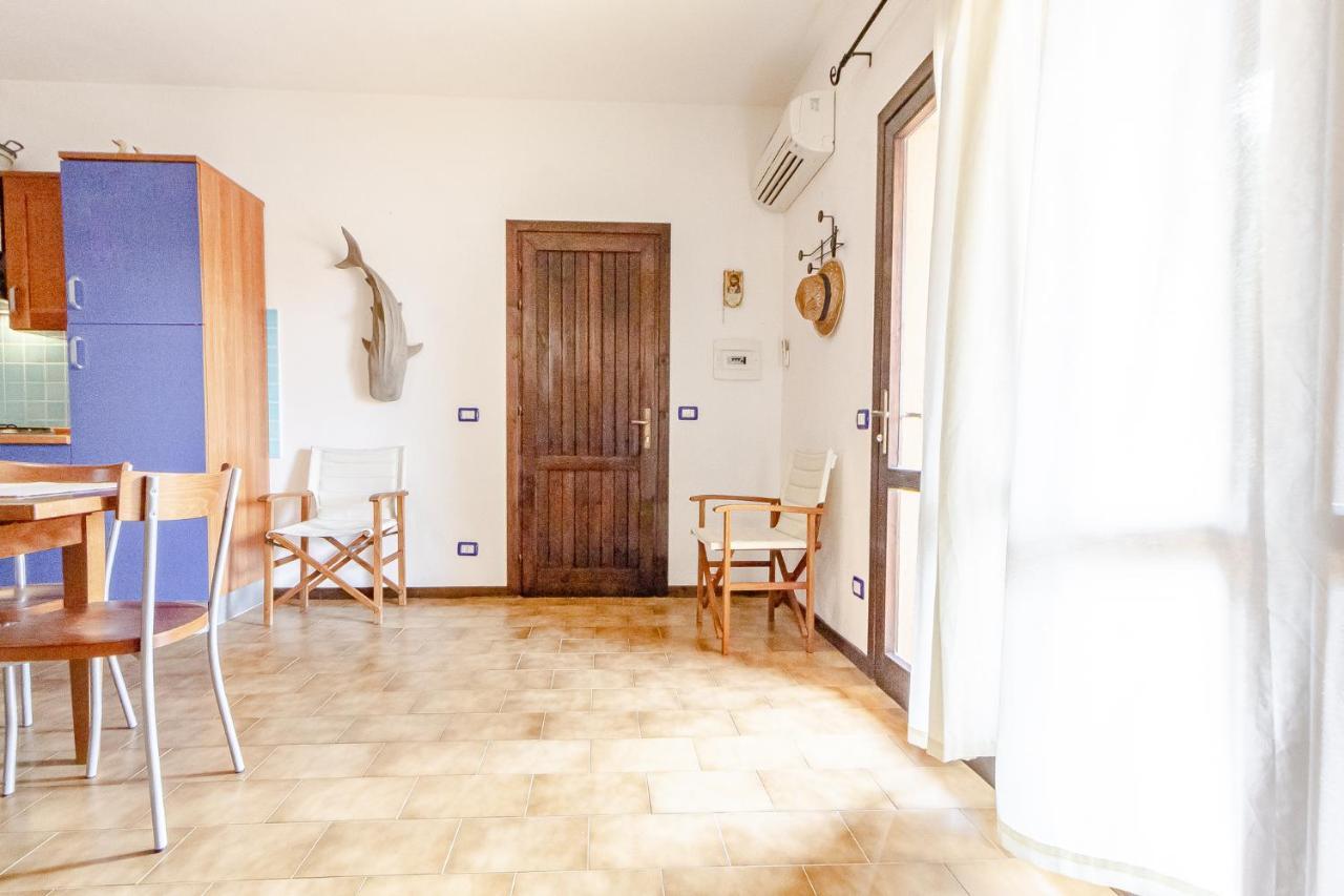 Apartamento Relax Family House al Mare Isola Rossa Exterior foto